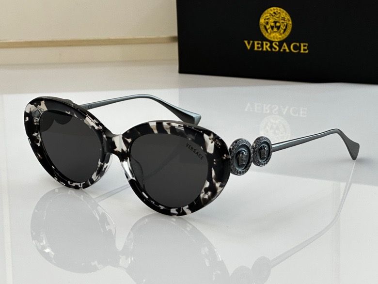 Versace Sunglass AAA 129